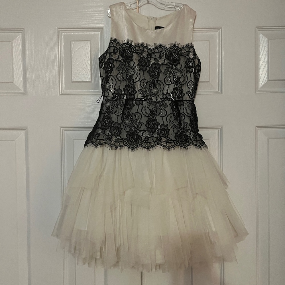 Girl’s 10, Elegant Black Lace and White Tulle Dress